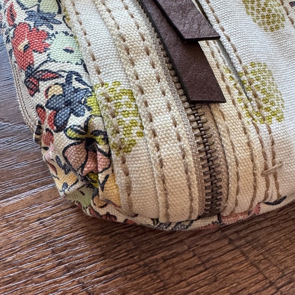 Fossil Vintage Striped and Floral Crossbody Bag - Green and Cream - Picture 5 of 16